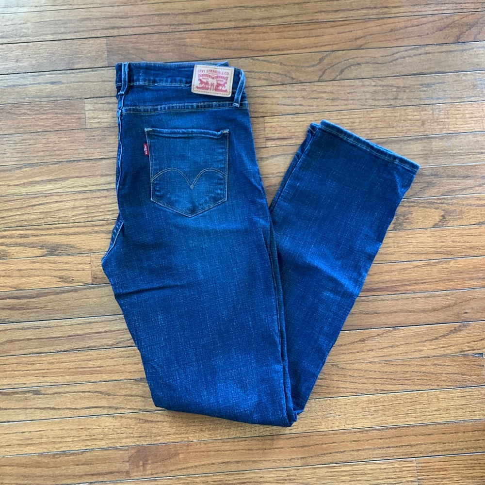 Levi’s mid rise skinny jeans